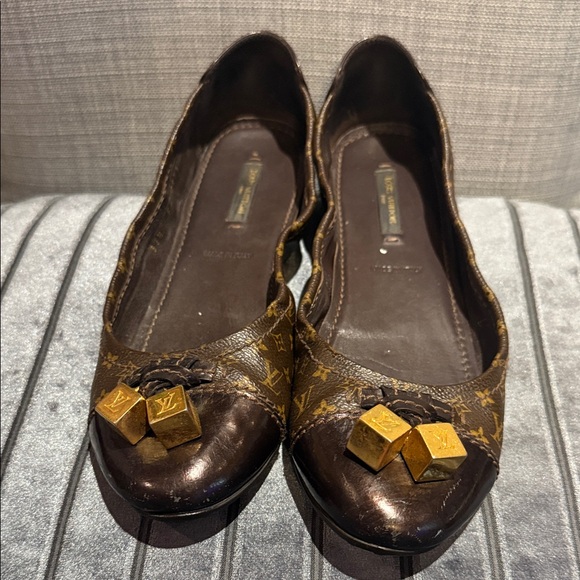 Louis Vuitton Monogram Brown Flats - Picture 1 of 7